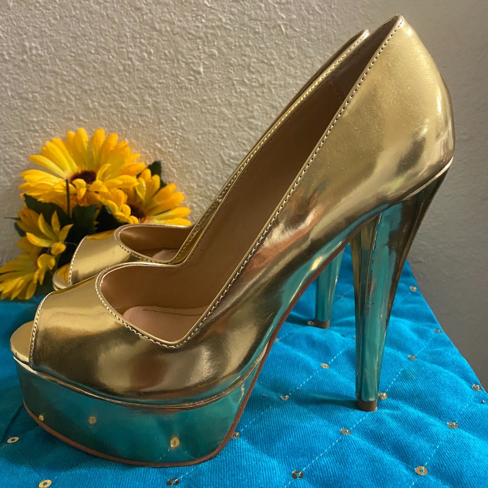 Colin Stuart Heels - image 1